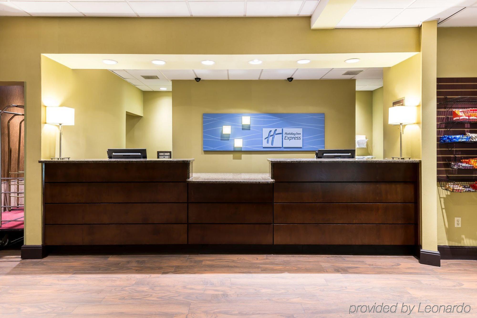 Holiday Inn Express Atlanta Airport-College Park By Ihg Exterior photo