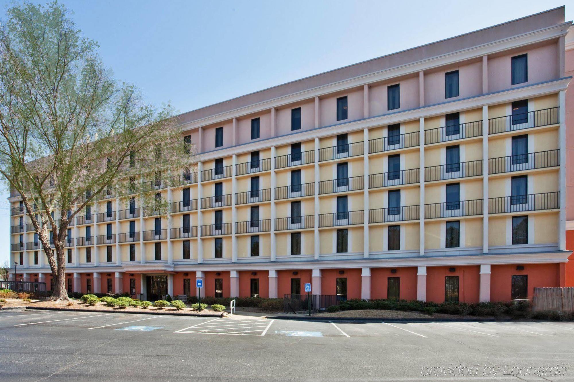 Holiday Inn Express Atlanta Airport-College Park By Ihg Exterior photo
