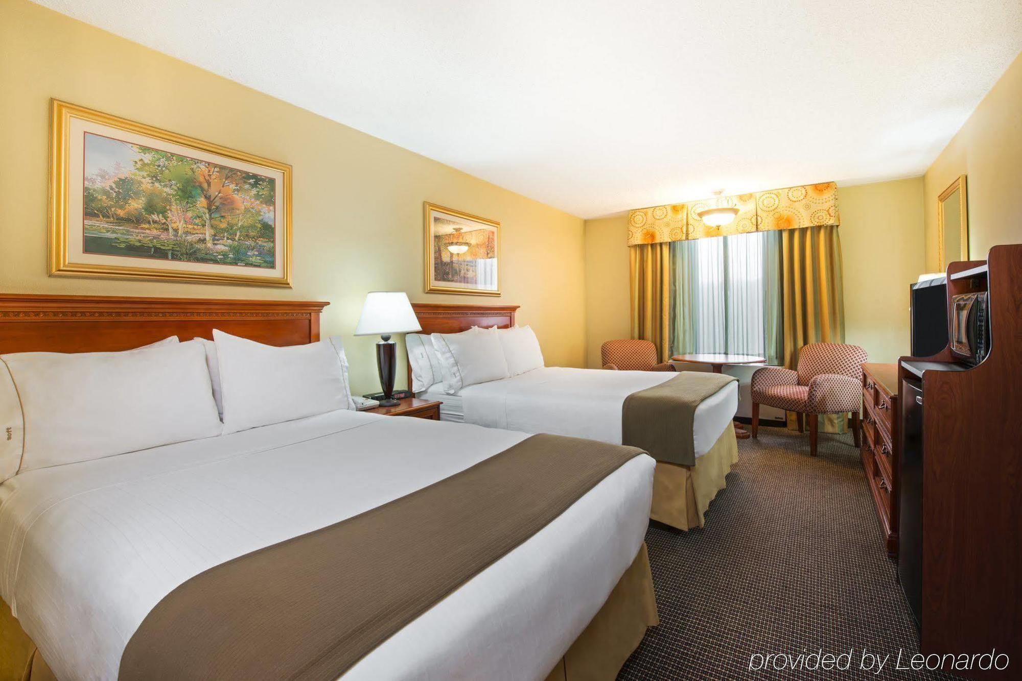Holiday Inn Express Atlanta Airport-College Park By Ihg Exterior photo