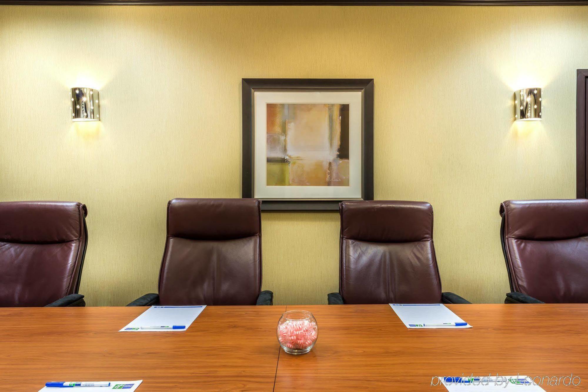 Holiday Inn Express Atlanta Airport-College Park By Ihg Exterior photo